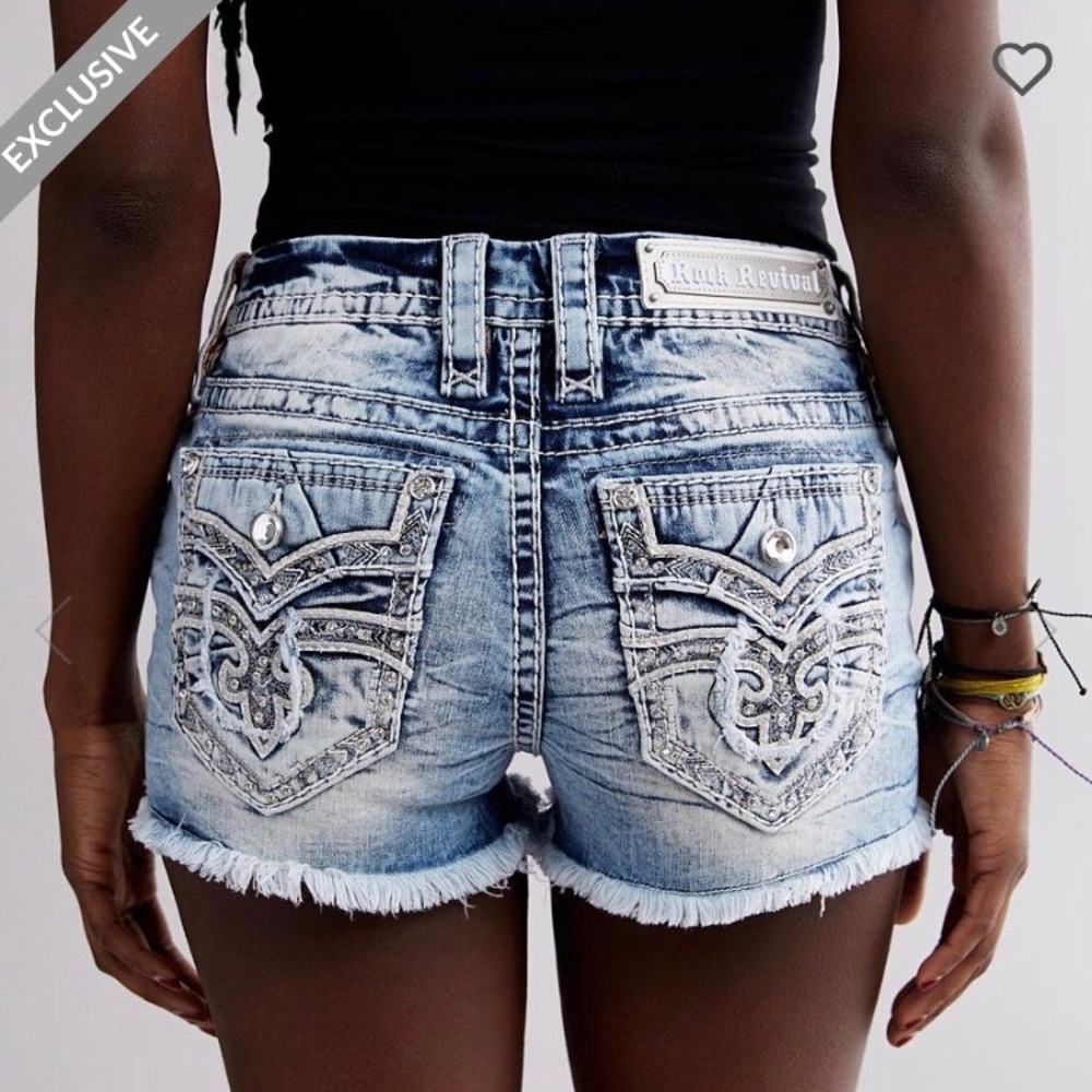 SIZE•25 GEM, BLING, DESIGN ROCK REVIVAL SHORTS